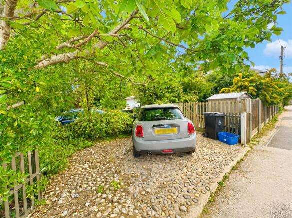 Granville Terrace, Burnham-On-Crouch photo 4