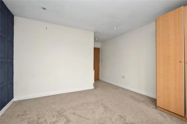 2 bed Apartment for sale Image 7