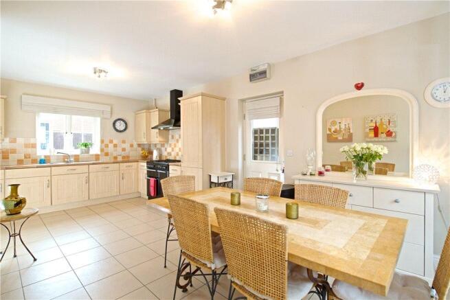 Kitchen/Dining Room