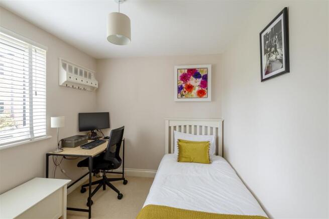 8471754-interior11v2.jpg
