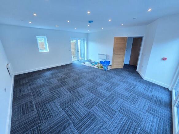 Commercial area Ground floor