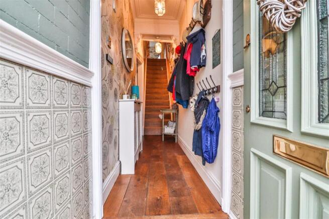ENTRANCE HALLWAY