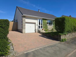 35, Manor Park, Yelverton PL20 6LX