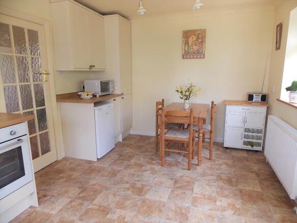 Kitchen/dining