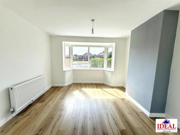 3 bed Semi-Detached for sale Image 7