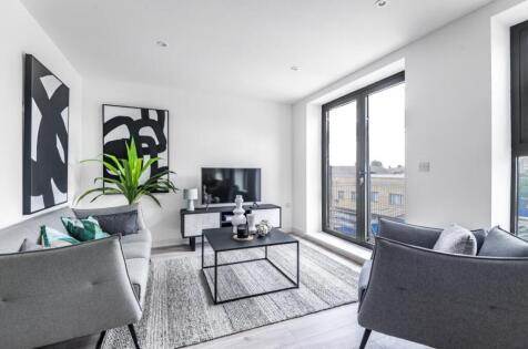 1A Hillreach, London, SE18