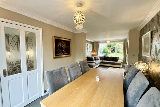 3 bed Link Detached House for sale Image 9