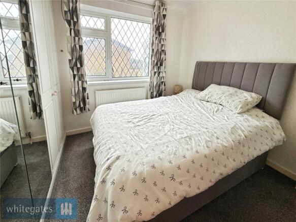 2 bed Apartment for sale Image 11