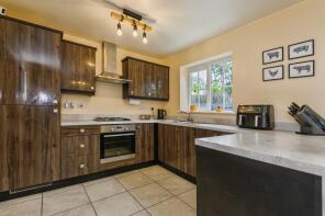 23, Hops Drive, Birkby, Huddersfield HD1 5AD