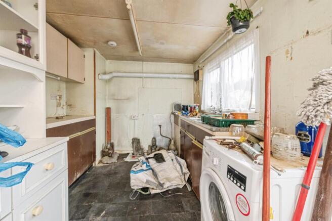 3 bed Park Home for sale Image 5