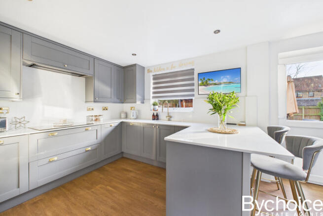 CAM05454G0-PR0086-STILL017