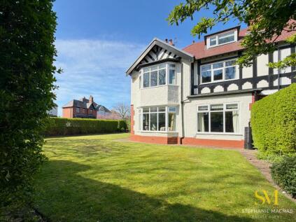 Carrs Crescent, Formby, Liverpool, L37