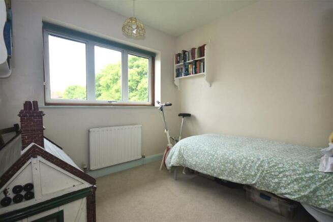 Bedroom 4.jpg