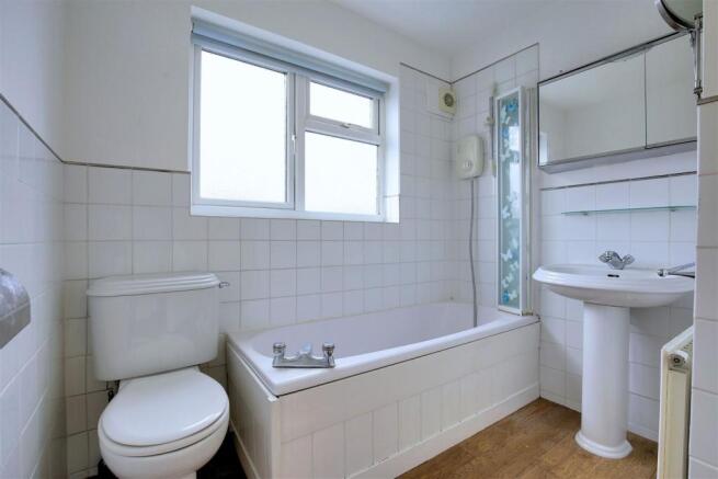Bathroom.jpg