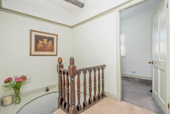 3 bed Terraced for sale Image 8
