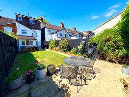 64, Worplesdon Road, Guildford GU2 9RS