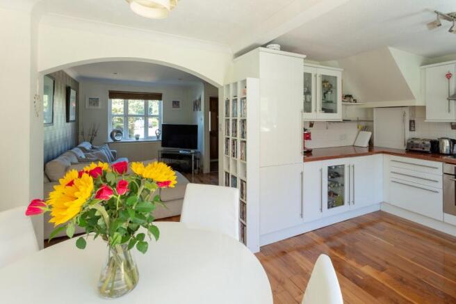 Kitchen to lounge