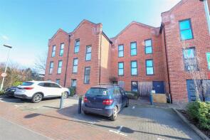 Flat 7, Otter Way, West Drayton UB7 8FA