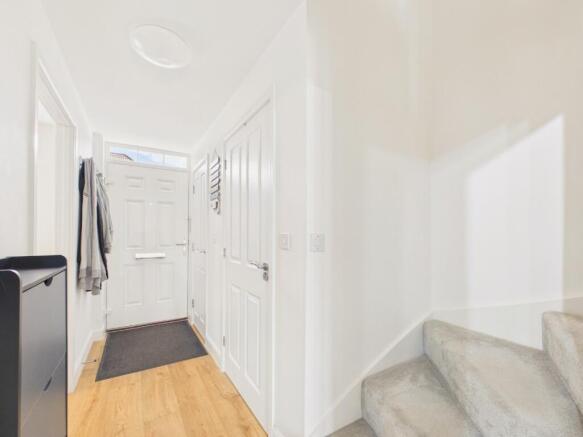 3 bed Town House for sale Image 8