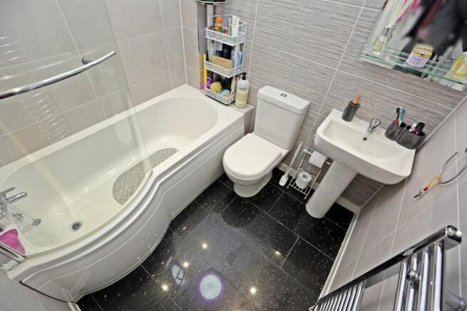 Modern bathroom suit