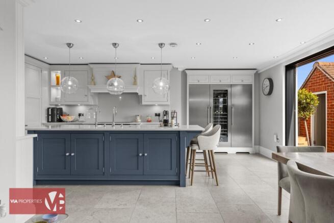 22 Baas Lane Broxbourne via properties estate letting commercial