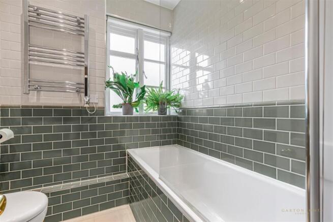 Bathroom.JPG