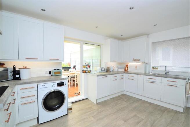 kitchen1.JPG