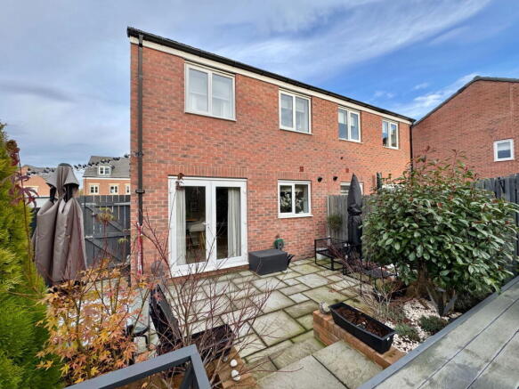 3 bed Semi-Detached for sale Image 4