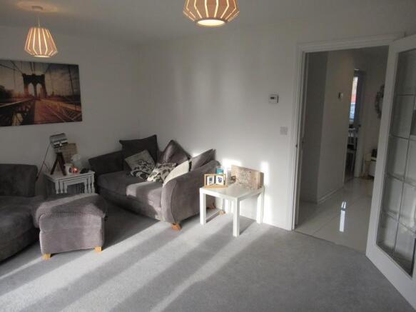 Lounge/Dining Room