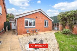 4, Lockside Close, Brierley Hill DY5 2TT