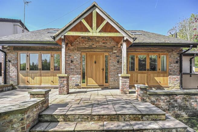 Garden Cottage External (1).jpg