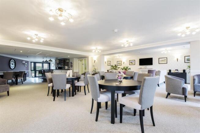 1 bed Retirement Property for sale Image 12