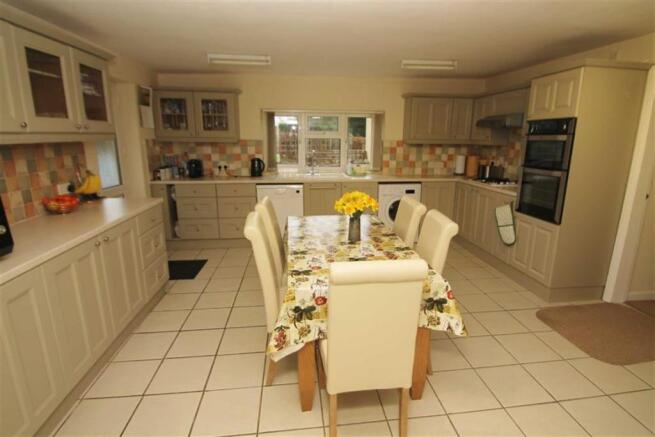 Kitchen/Dining Room