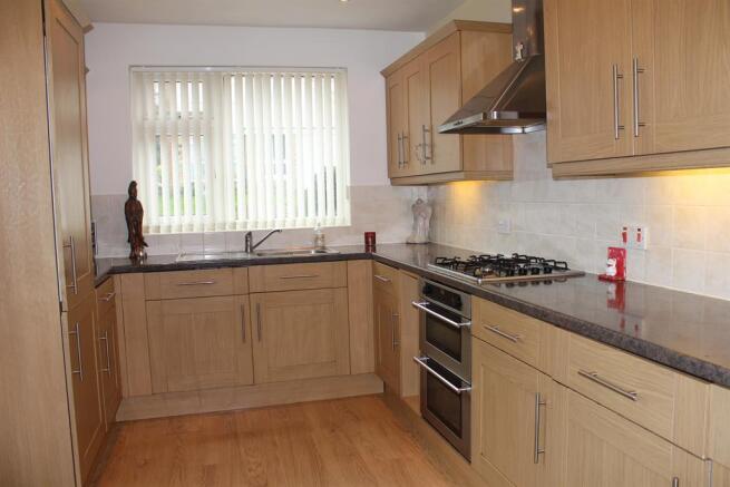 KITCHEN DINING ROOM
