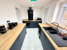 91, Balliol Road, Daventry NN11 4SF