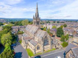 6, St Lukes Court, Franklin Square, Harrogate HG1 5DZ