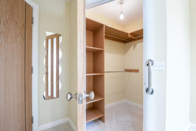 1 bed Retirement Property for sale Image 6