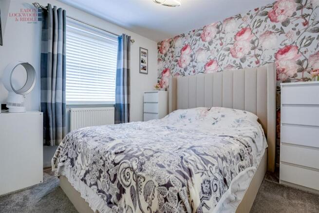 3 bed House for sale Image 11