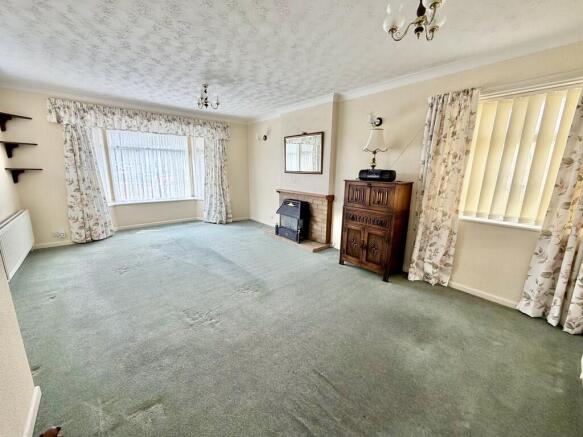 Anvil Crescent, Broadstone photo 4