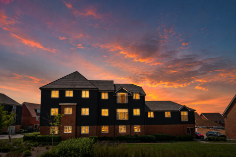 Capon Park, Kilnwood Vale, Faygate, Horsham, RH12