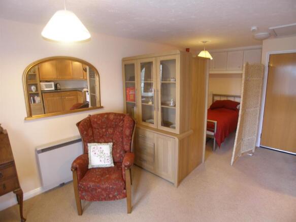Bed/Sitting Room