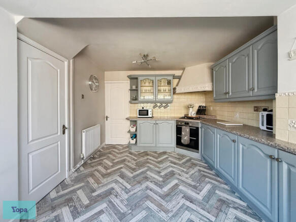 3 bed Detached for sale Image 6