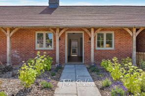 1, Fold Court, The Village, Kidderminster DY10 4SA