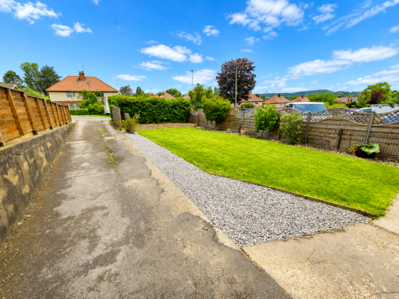 3 bed Semi-Detached for sale Image 12