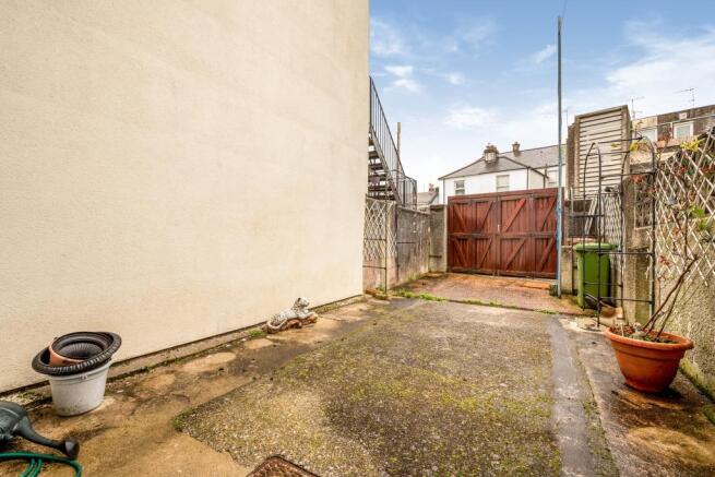 Courtyard Garden And