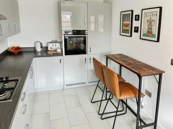 4 bed End of Terrace for sale Image 3