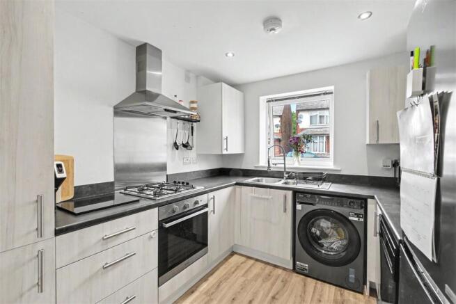 Kitchen_2.jpeg