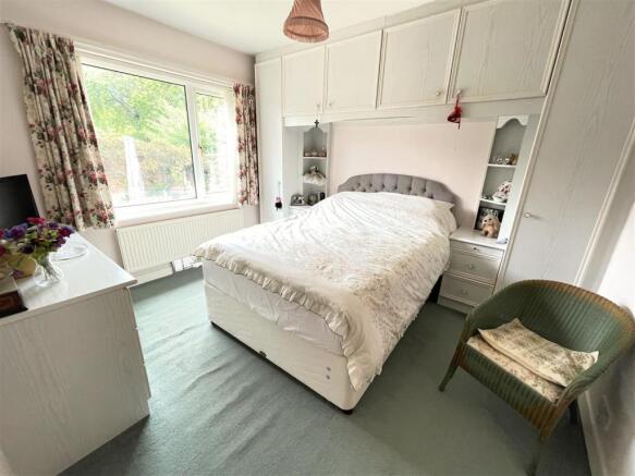 BEDROOM 2