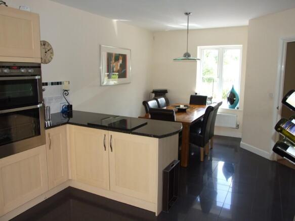 Kitchen/Dining Room