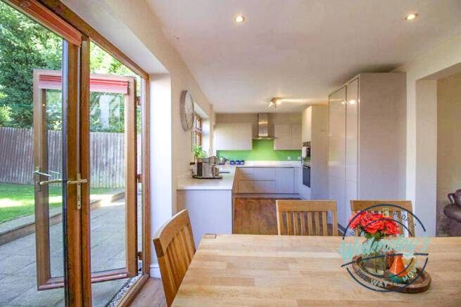 Dining kitchen
